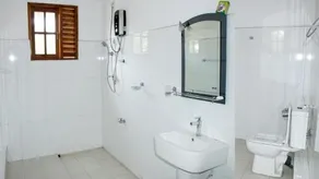 Hotel Mapura - Image 1
