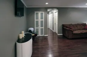 Spacious 2BR Condo - Image 5