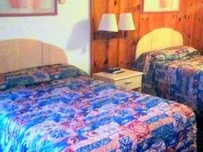 Economy Inn Martinsburg - Image 2