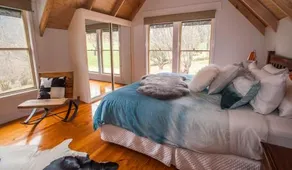 Abbys Cottages Bright - Image 4