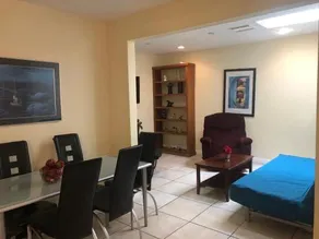 Modern Home In Burbank - Image 3