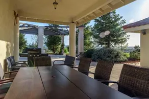 Uvae Vineyard by Avantstay Jetted Tubs + BBQ Patios Paso Wine Country - Image 4