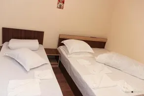 Pensiunea Guest House - Image 4