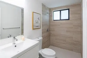 Bay Harbor Unit 3 Lovely 2 Bed 1 Bath Apartment - Image 2