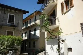 Amina - Image 3
