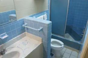 Royalinn & suites - Image 3