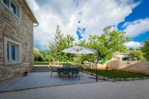 Stone House Furlani With A Lovely Garden - Image 4