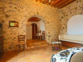 Greek House - Image 4
