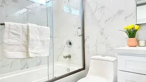 Private, Charming 2BR/2.5BA House with Outdoor Patio - Image 2