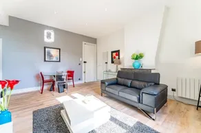 Bordeaux Design Apartments - Image 2