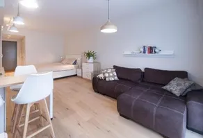 Revalia Premium Das Haus Studio - Image 2
