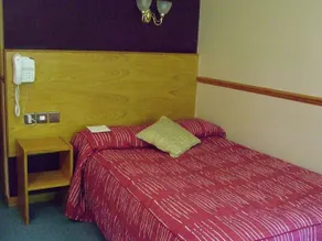 The Coach House at Missenden Abbey - Image 2