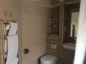 The Wyndham Arms - Image 3