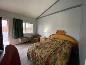 Bridgman Inn - Image 3