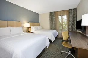 Candlewood Suites Grand Rapids - Image 2