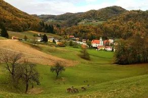 Rustic House With Lovely View - Image 5