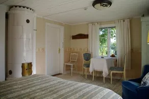 Olstorp Gård Bed & Breakfast - Image 4