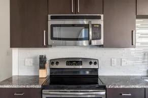 Alexandria Alluring 2BD 2BA Apartment - Image 3