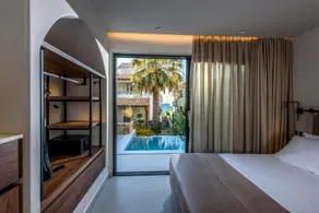 Soleil Apartments & Studios - Image 3