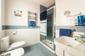 Apartamentos El Rastro - Image 3