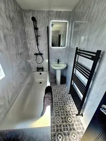 Cozy House in Bridgwater Sleeps 6 Long Stays - Image 5