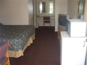 Benton Relax Inn - Image 2