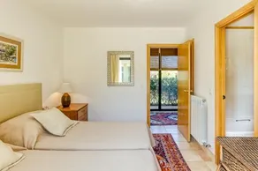 Voll ausgestattete Villa mit Grill, schnellem Internet und privatem Pool | Gartenblick - Image 4