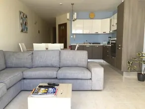 Z4 - SEAFRONT apartment - Image 2