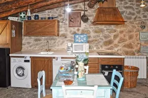 House with 2 bedrooms in Villar de Corneja - Image 2
