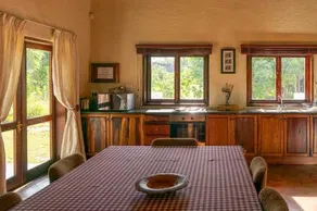 Impisi Accommodation - Image 4