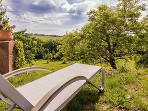 Spacious house on a hill with views and shared pool. - Image 2