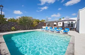Casa Penyas Blancas Dos - 4 bedroom villa - WiFi and Air Conditioning - Perfect for families - Image 4