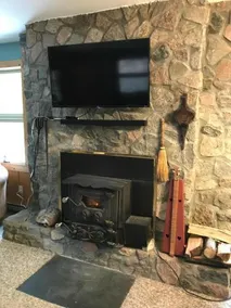 6910 Maples Road 3 Bedroom Home by Redawning - Image 4