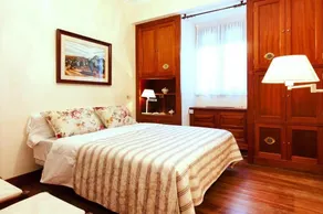 Luxurious Villa Oasis in Santa Brigida - Image 4
