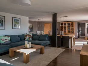 Nice House With Swimming Pool, Pleasantly Renovated - Image 4
