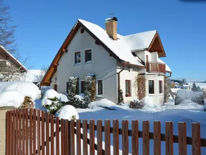 Comfortable, Spacious Villa With Landscaped Garden and Large Terrace - Image 2