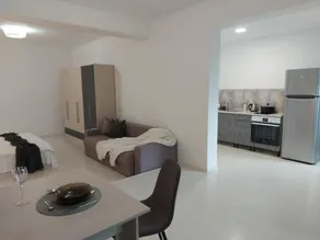 Villa Romelia - Select Apartments - Image 2
