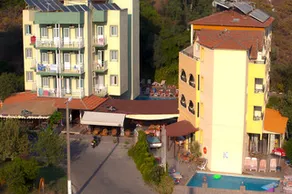 Seler Hotel - Image 1