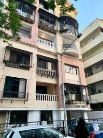 Little Hut 301, 27th Road, Khar West by Connekt Homes - Image 5