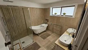 Spacious Holiday Home - Waikerie - Image 5