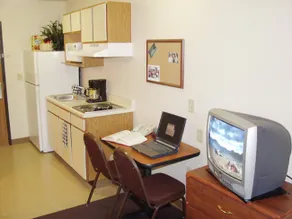 WoodSpring Suites Hammond - Image 4