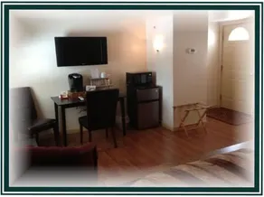 Boardwalk Inn - Image 4