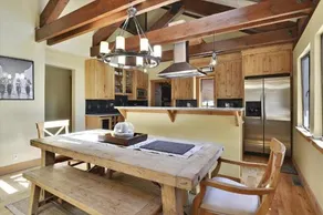 Deer Park Alpine Getaway - Image 4