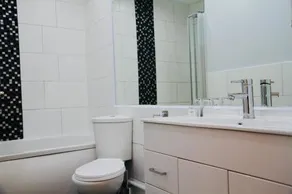 Warwick Apartments - Image 4
