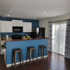 Modern 1 Bdrm Carriage House- Minutes To Downtown - Image 4