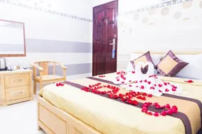 Flower Sky Hotel - Image 2