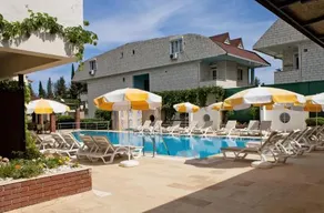 Armas Park Hotel - Image 2