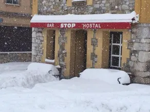 Hostal Bar Stop - Image 5