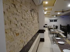 Hotel Kailash Inn - Image 2