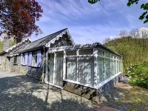 Holiday Home Pantperthog - Image 2